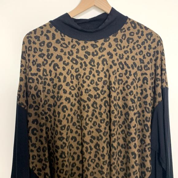 Alembika Chiu Oversized Cheetah Mock Neck Top Women XL Brown - Picture 6 of 13